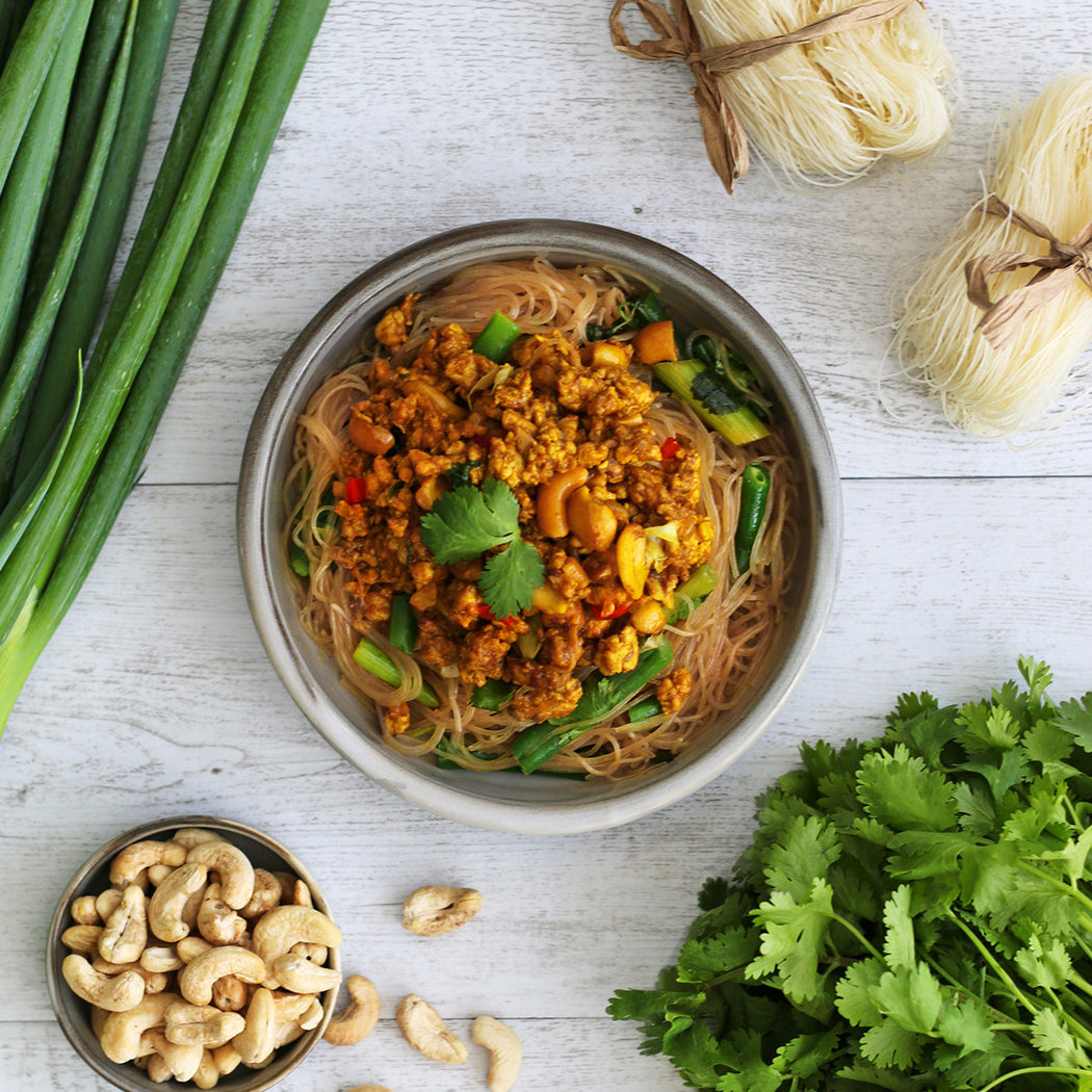 Balinese Chicken & Cashew Noodles