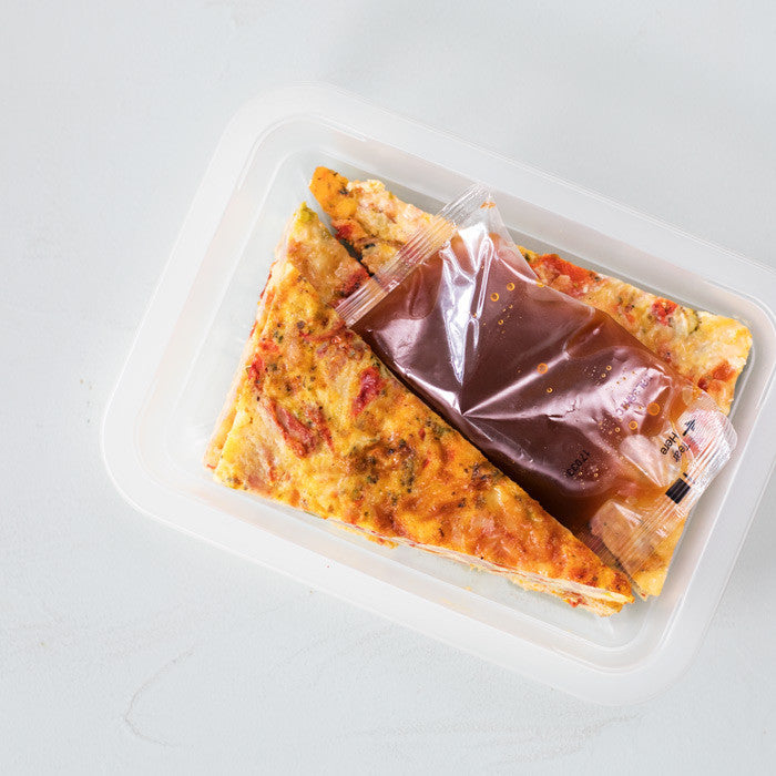 Carb-less Pizza Omelette
